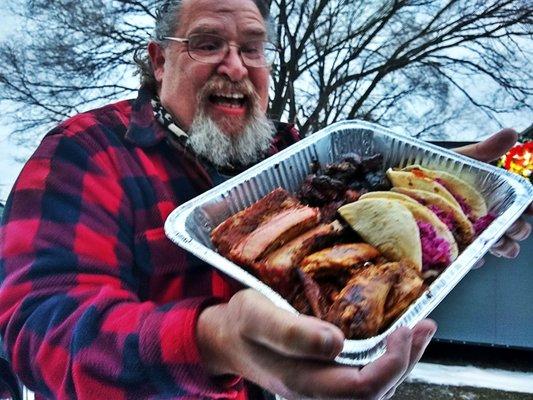 Detroit Pig Out platter yes I just threw my money down and said hook me up. A little of everything and more just ask.