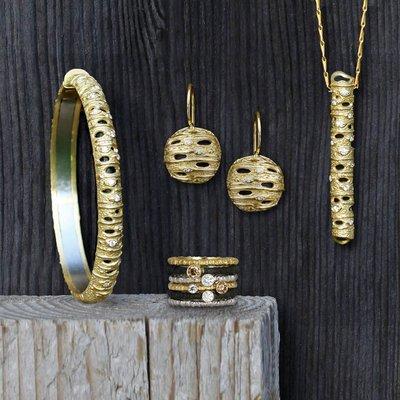 Luxury comes in gold, oxidized cobalt chrome, and diamonds! From the Aspen Collection of Sarah Graham.