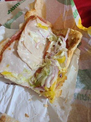 There was little to no veggies or dressings on my sub. What a terrible sandwich! Aweful experience!