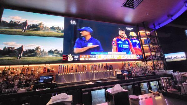 Huge screens for sporting events!