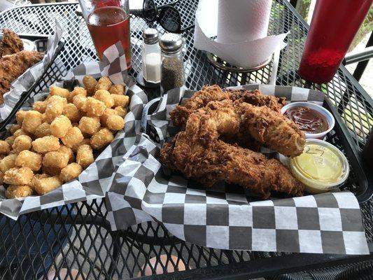 Wow! Look at those chicken tenders and tots!