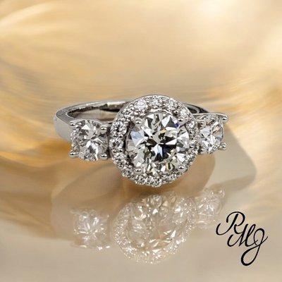 Custom Diamond Engagement Ring