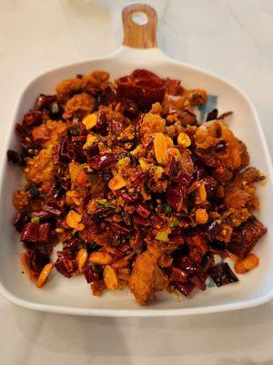 Deep-Fried Chicken with Peppers and Peanuts