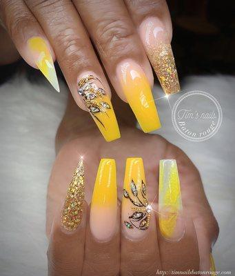 ombre yellow and nude