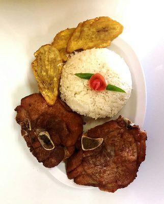 Chuletas fritas  Fried pork chops