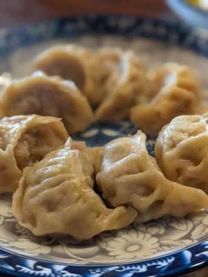 Chicken momos