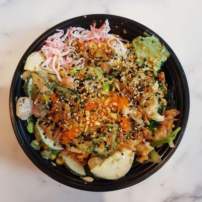 Amazing medium-sized poké bowl!