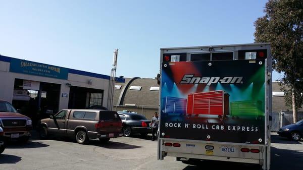 Snap on tools truck