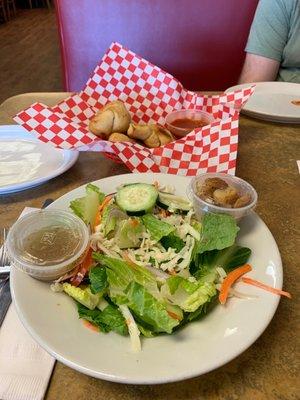 House Salad and Garlic Knots