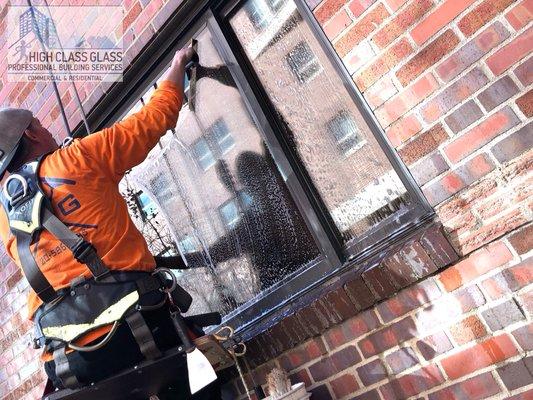 High Class Glass, LLC WINDOW CLEANING!