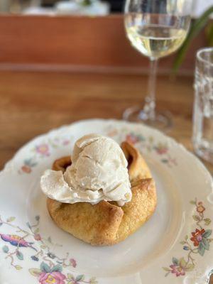 Fruit Tart with Ice Cream