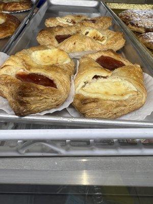 Guava n cheese pastries