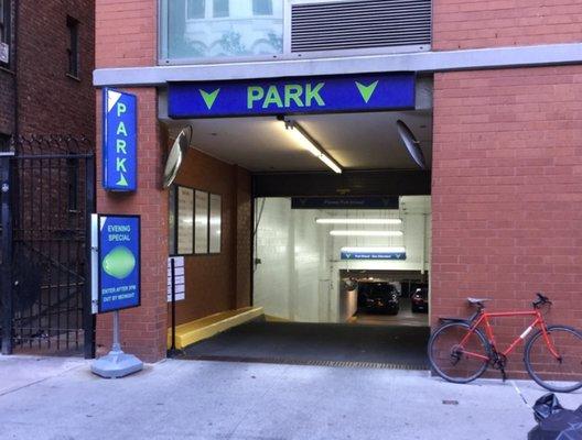 Centerpark West 17th Street Garage entrance with clear signage, flexible rates, contactless entry, and safety protocols for convenience.