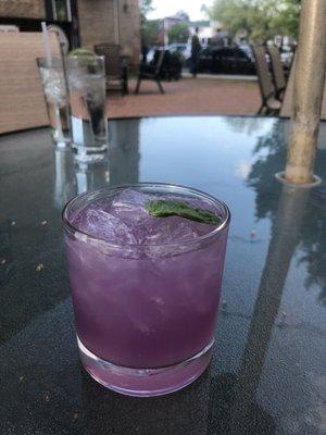 Something with gin, basil and lavender... it was a great choice!