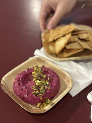 Beet hummus