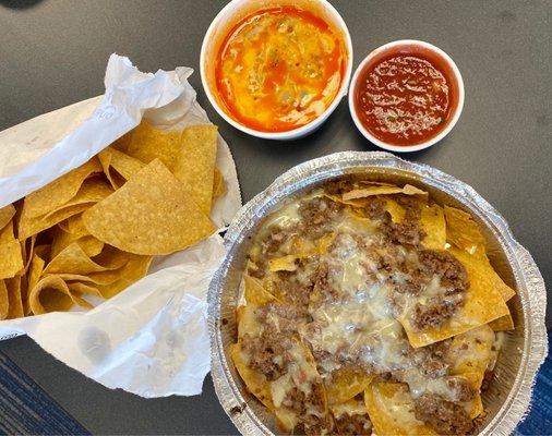 Beef Nachos $7.99 Choriqueso $5.49