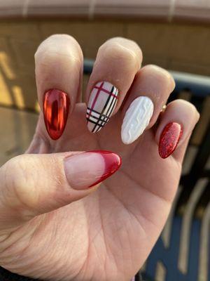 Christmas nails by Tracy