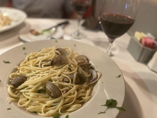 Very good. Clam in white sauce.