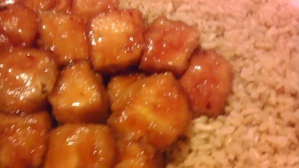 general tso's tofu with brown rice