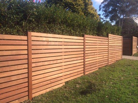 1x4 Horizontal Styled Fence with Transparent Stain