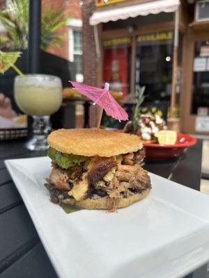 Arepa La de Pernil Arepa