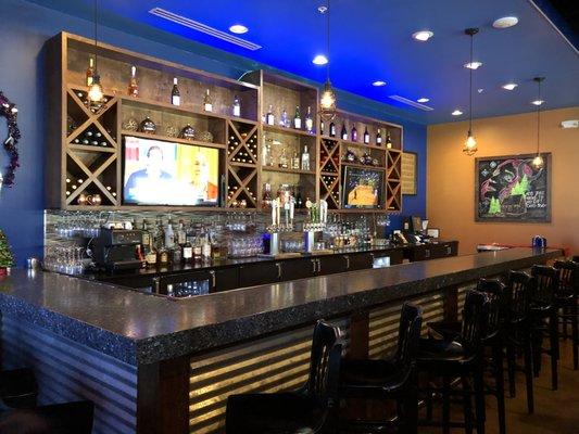 Bar area with many booths