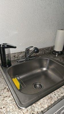 kitchen sink faucet repair in Miami