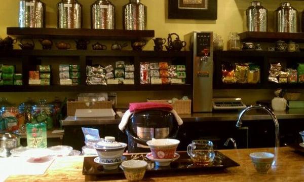 The tea bar with the best selection of Chinese and Taiwanese teas in Los Angeles at their new Silverlake location.