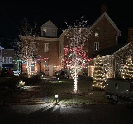 The back of the inn beautifully decorated