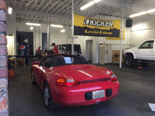 Porsche car stereo installation!