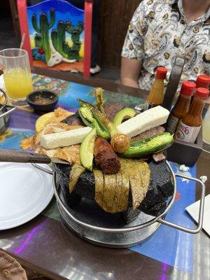 Molcajete de carnes