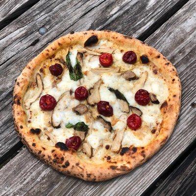 2018 - Medusa - grilled chicken on Gorgonzola cream with calabrian cherry peppers and mozzarella di bufala