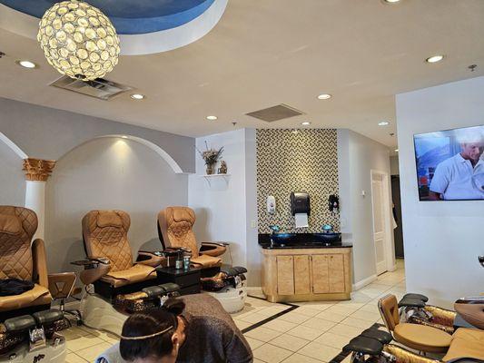 Oasis Nail & Spa