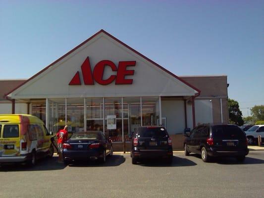 Tom Best, Ace Hardware in Lewes, Delaware