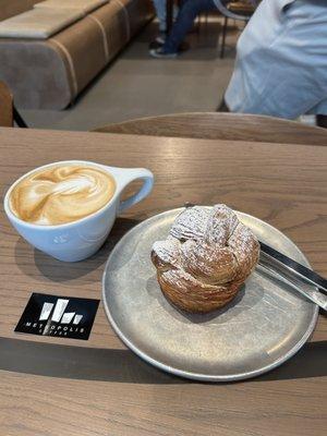 Latte and tiramisu knot