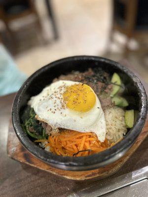 Dol sot bi bim bap