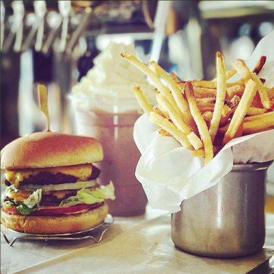 Burger, Fries & Häagen Dazs Shake