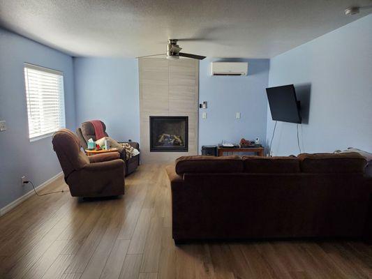 Living room with gas fire place.