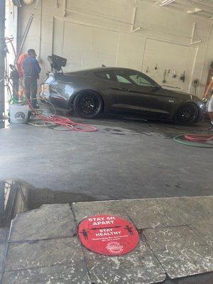 Da Mustang getting a wash