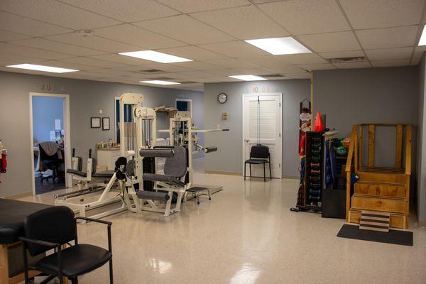 Interior of STAR Physical Therapy - Murfreesboro Highland