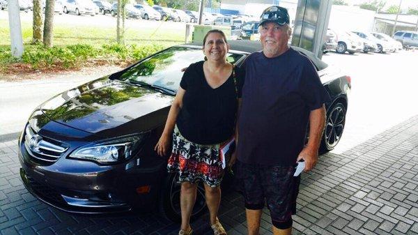 All smiles in their new Buick Cascada!