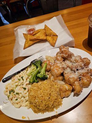 Coconut shrimp, fried rice, broccoli and macaroni salad. Crab ragoon app