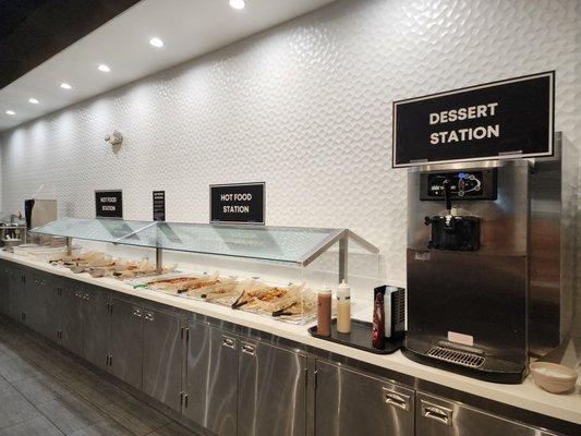 Dessert & Hot Food Stations