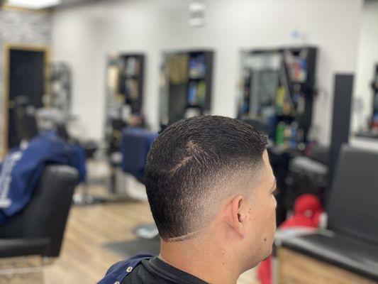 New Hair Cut Barbershop