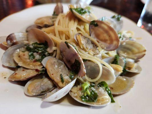 Linguini & Clams