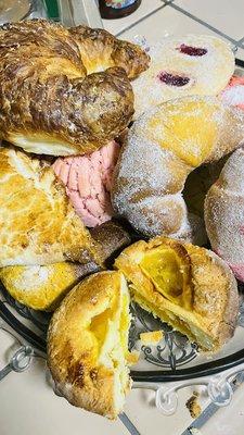 Pan dulce and...