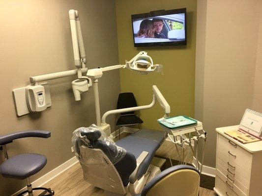 We have multiple operatories to work out of to minimize wait times, and be able to serve our patients in the case of emergenc...