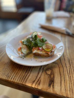 Salmon and dill toast