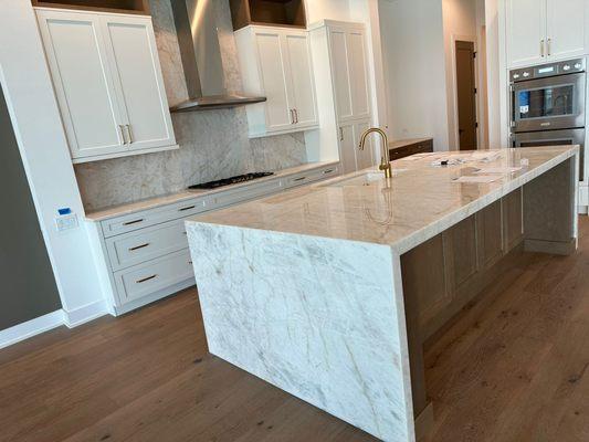 exotic onyx countertops