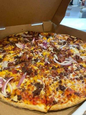 Bacon Cheeseburger Pizza